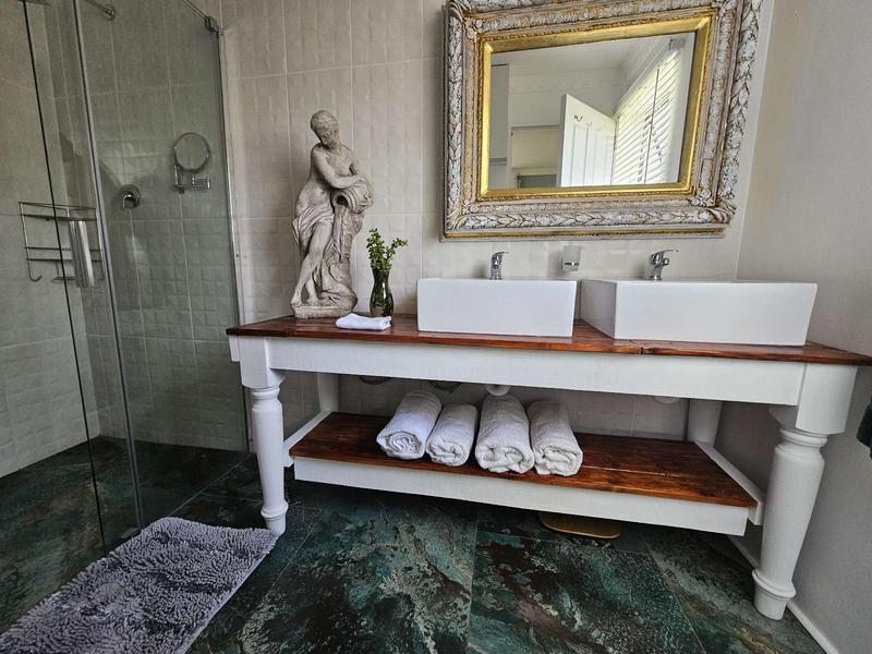 4 Bedroom Property for Sale in Duyker Eiland Western Cape